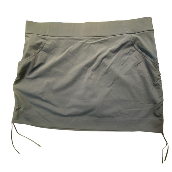 Columbia Omni-Shield Navy Skort Size 1X - Picture 3 of 12